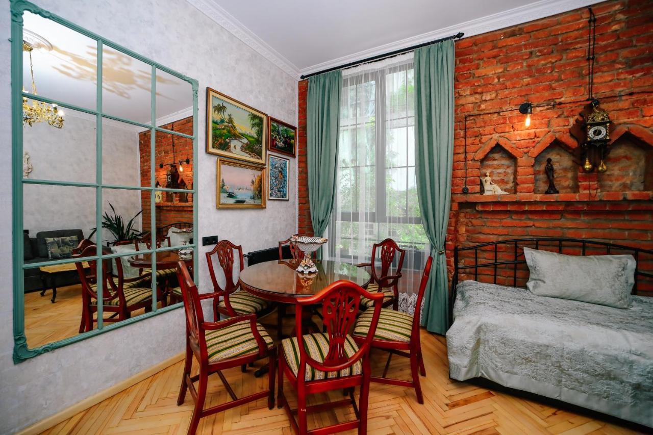 Apartment Old Vera *