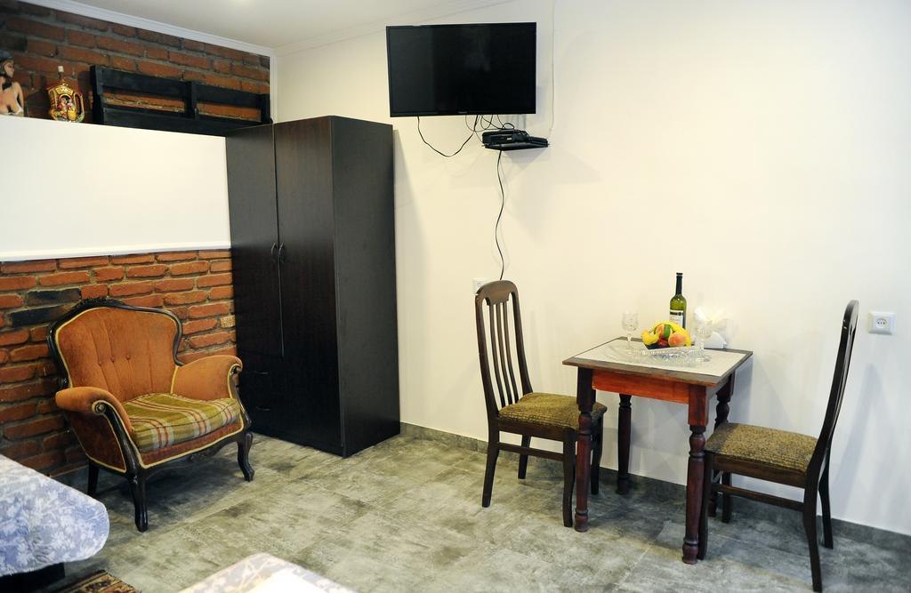 Old Vera Apartment *